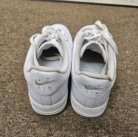 Air force 1 size 8 - Picture 2 of 6